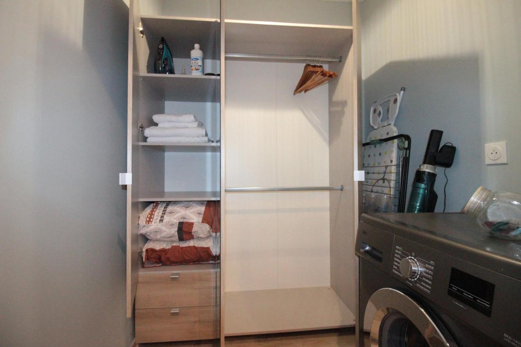 Luxury Studio, Rez De Chaussee, Parking Prive Video Surveillance, Canape Haute Qualite Convertible Couchage 2 Personnes, Centre Ville Proche, Restaurant, Boulangerie 2 Minutes A Pied, Terrasse - 800Metre Carre De Terrain - Gere Par Presta-Zen'Service Verdun-sur-Meuse Kültér fotó